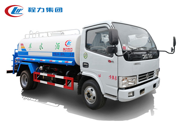 东风（5方）洒水车